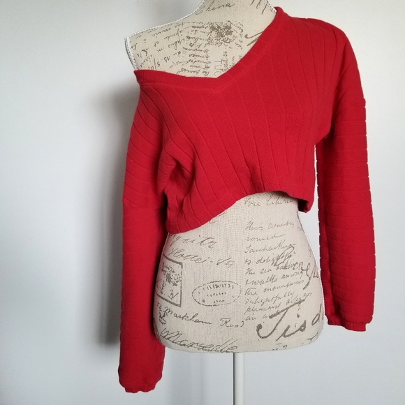 Forever 21 Red Cropped Sweater - Picture 3 of 5